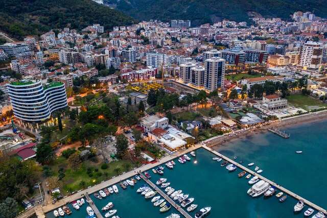 Апартаменты Luxury Montesun Apartments Будва-4